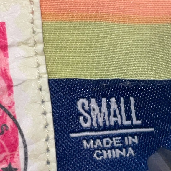 Chubbies Short Sleeve Button Down - Small - Picture 5 of 6